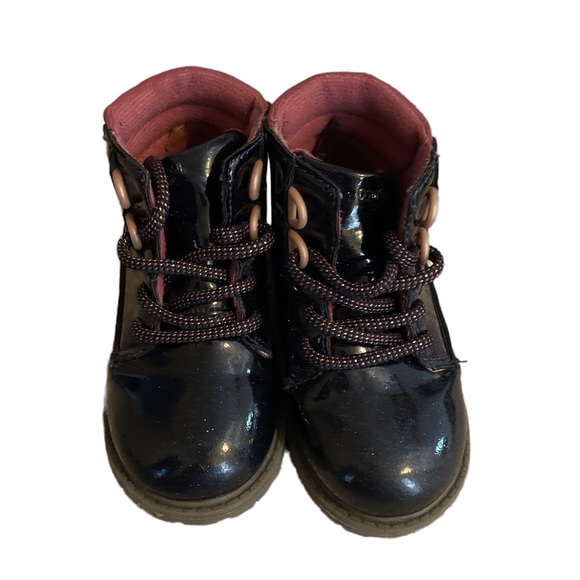 Oshkosh B'gosh Toddler and Little Girls Hinoki Fashion Boot Sparkle Blue - Picture 2 of 4